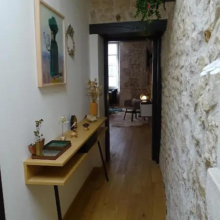 Le Saint-claude, Appt Au Coeur De La Rochelle (Charente-Maritime)