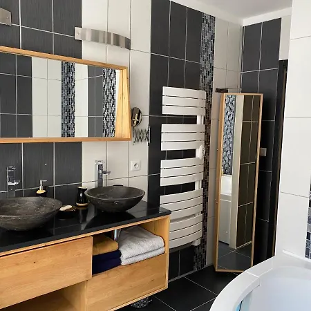 Le Saint-claude, Appt Au Coeur De La Rochelle (Charente-Maritime)